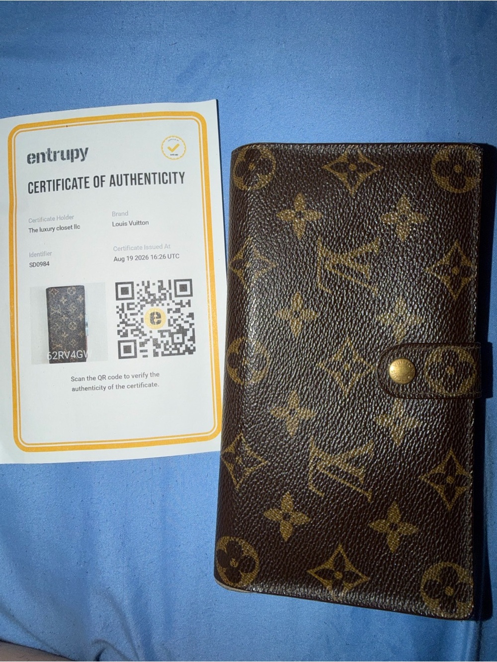 Louis Vuitton KISSLOCK Monogram Canvas Wallet with COA
